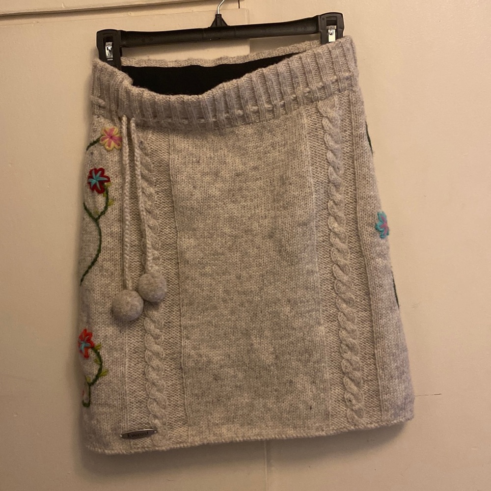 Everest Wool skirt
